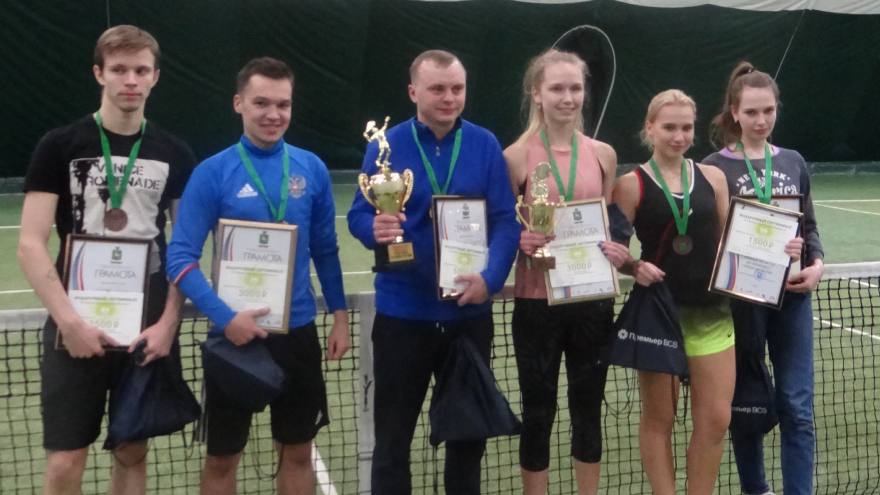 Тренер и его воспитанница стали чемпионами Томска по теннису