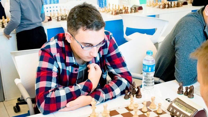 Очередная победа Максима Швецова в шахматном интернет-турнире