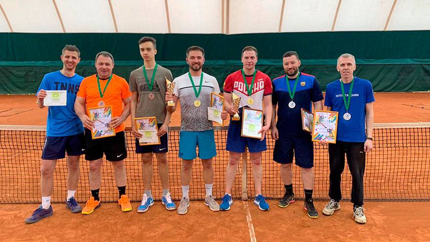 Михаил Ошлаков и Дмитрий Салит победили в парном теннисном турнире