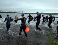 Томский следователь победила в турнире по плаванию на открытой воде