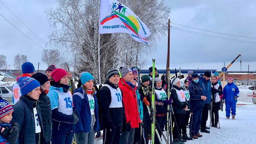 Вечернюю гонку на шегарской лыжне выиграла Росгвардия