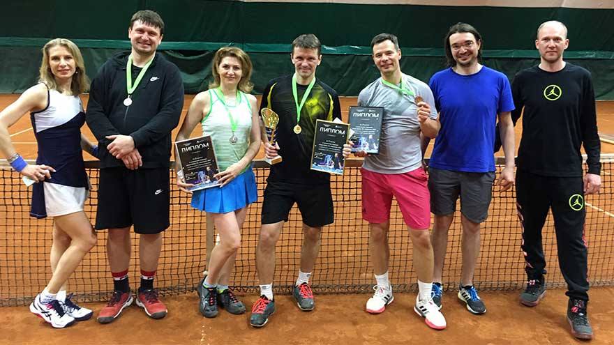 Томич и новосибирцы сыграли в серии теннисных турниров