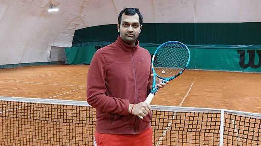 Очередной турнир индийского теннисиста: легко ли попасть на томский пьедестал?