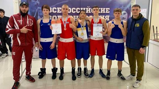 Томские боксеры завоевали медали на всероссийском турнире
