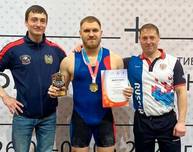 Штангисты завоевали медали на чемпионате и первенстве Сибири