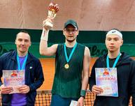 Сибирские теннисист разыграли медали на томских кортах