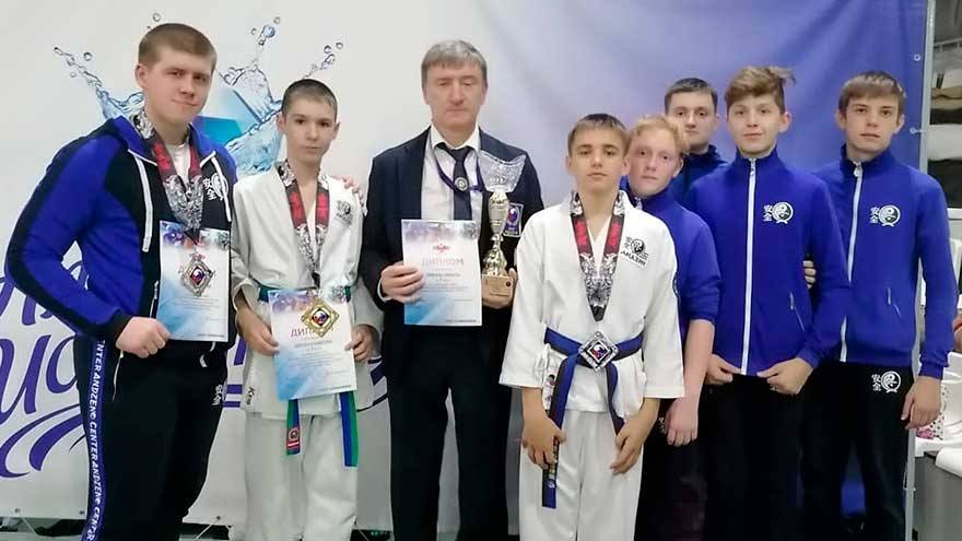 Томичи отличились на чемпионате Сибири по кобудо