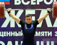 Александр Белоус отличился на всероссийском турнире по тяжелой атлетике