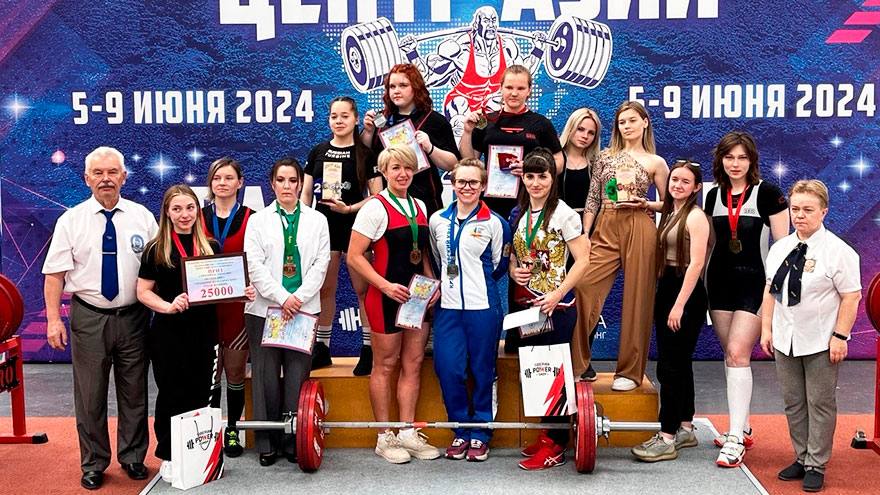 Пауэрлифтеры завоевали медали всероссийского турнира