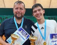 Денис Силин и Евгений Фензель выиграли парный теннисный турнир